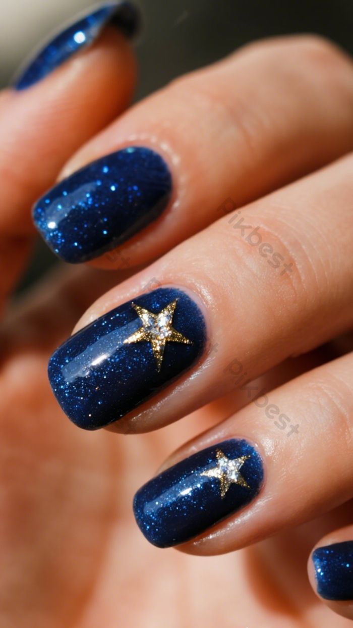 Glitter Visual Idea Glitter Visual Idea β Sparkly Winter Nails