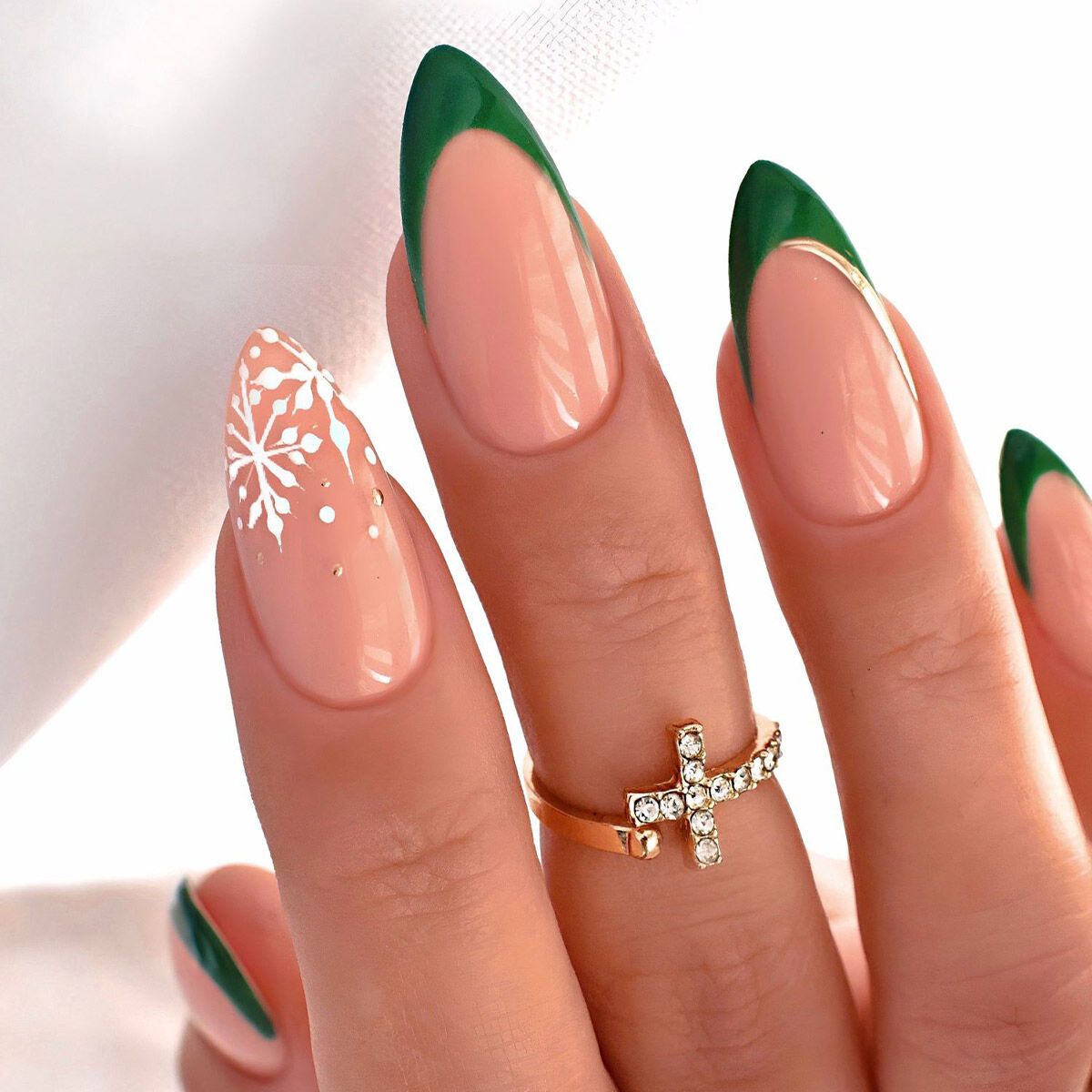 Nude Pink Green White Gold Visual Idea — Easy Christmas Nails 2026