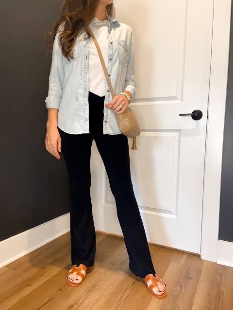 Denim Layering: Black Flare Leggings with T-Shirt and Denim Shirt — Flare Leggings Outfits