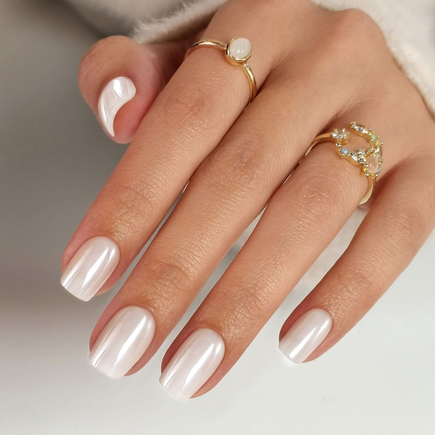 Glossy Pearlescent Square Nails — Winter Pearl Nails