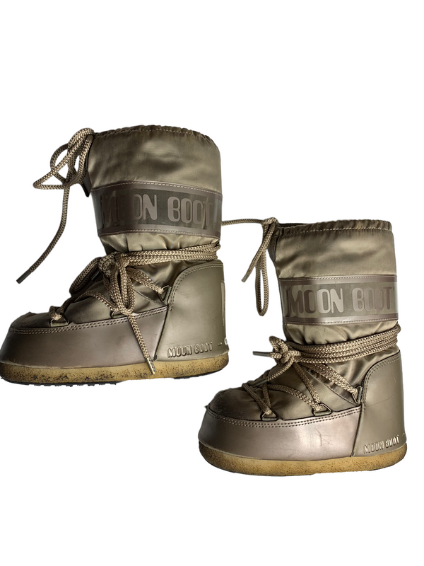 Elegant Satin: Champagne Moon Boots — Moon Boots Outfits