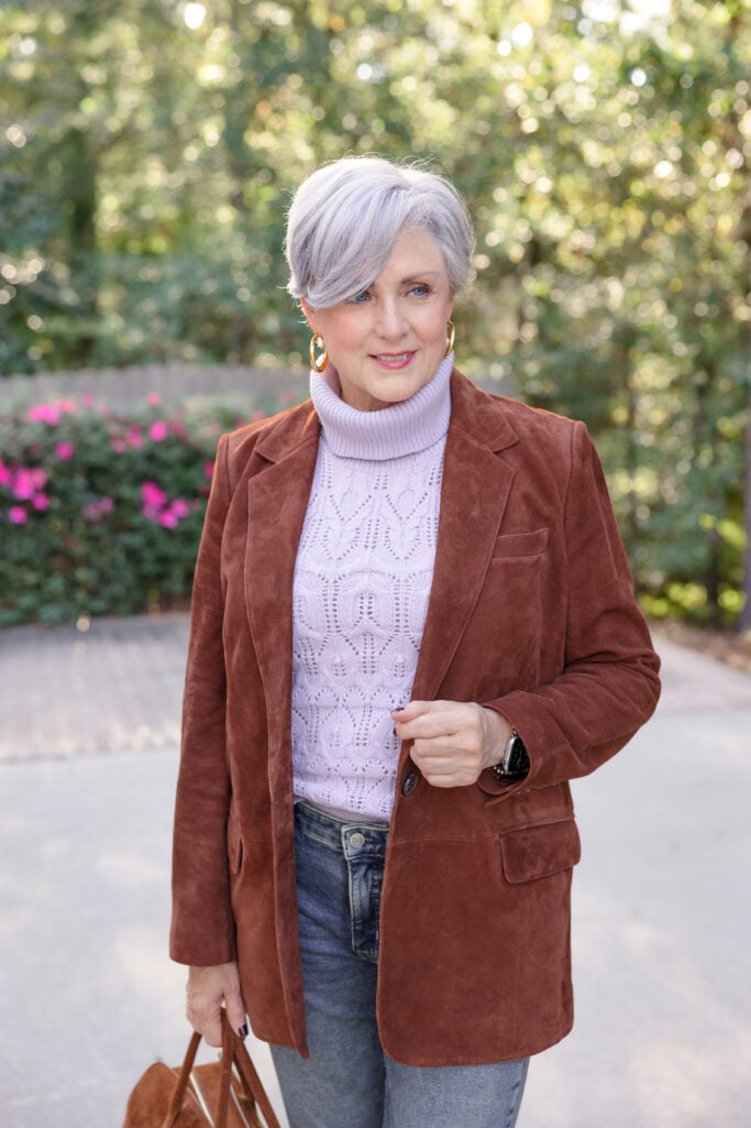 Graphic Knitwear Paired with Sneakers Graphic Knitwear Paired with Sneakers β Winter Outfits for Women Over 50
