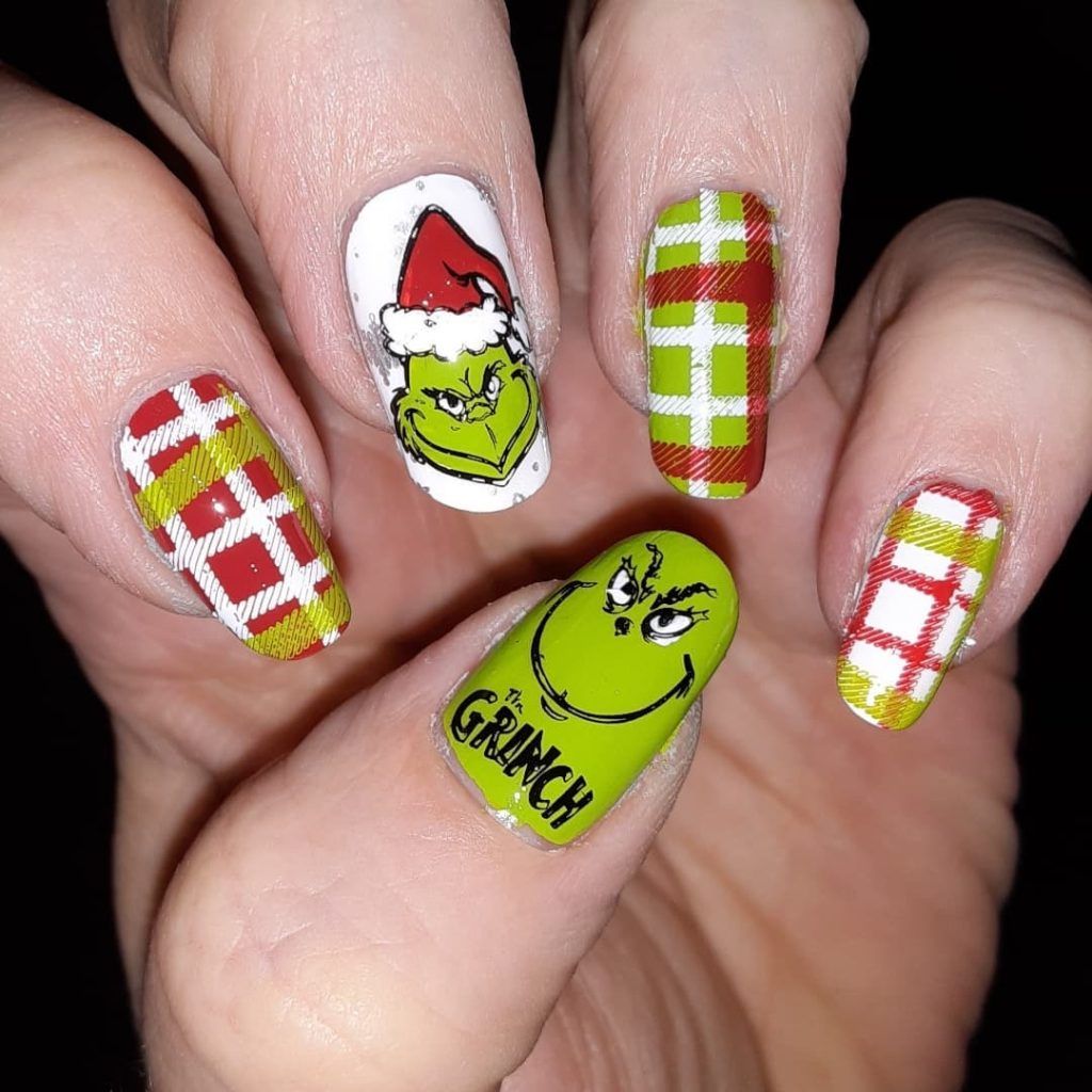 Short Square Grinch Face and Plaid Short Square Grinch Face and Plaid β Grinch Nails 2026