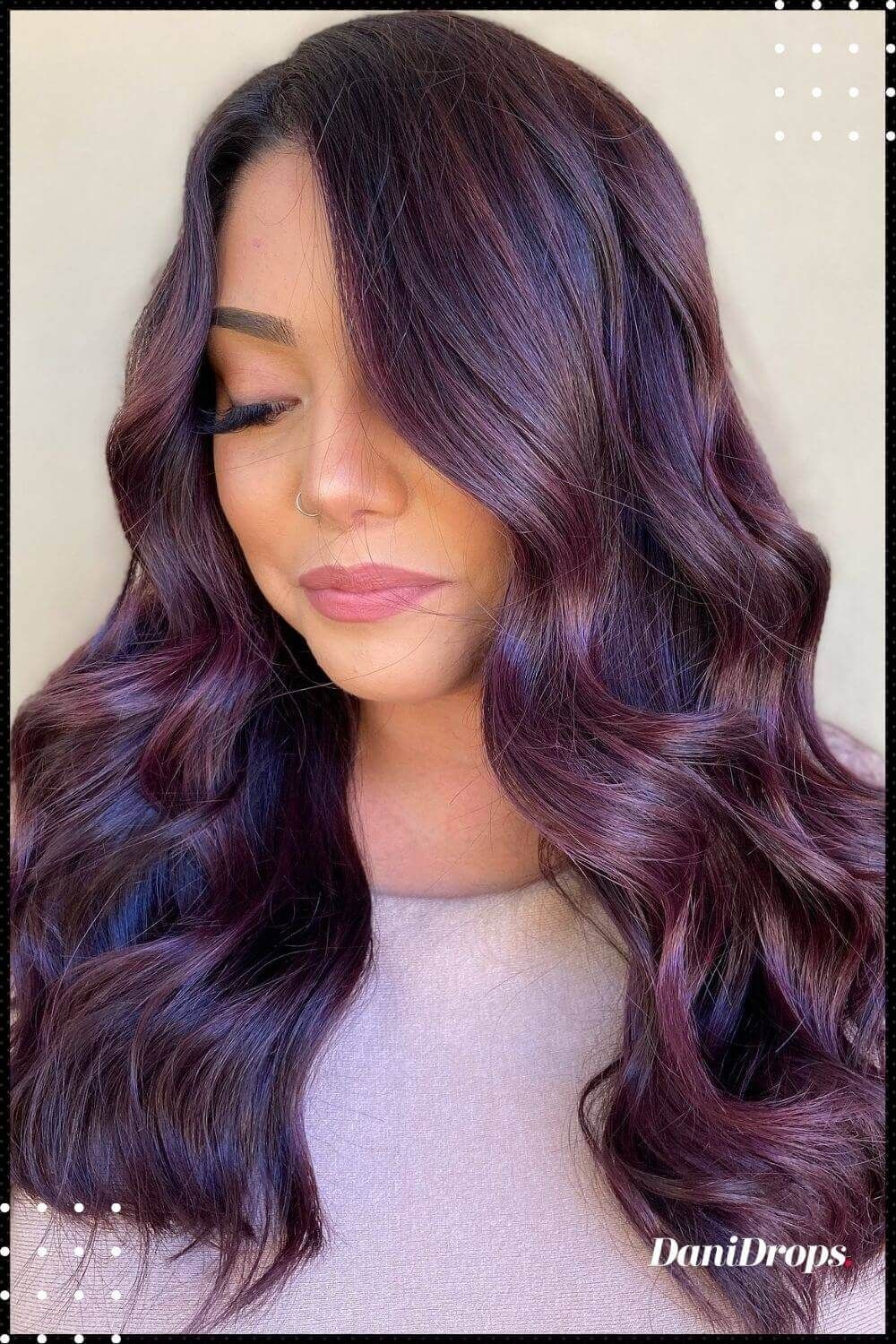Couleur de cheveux prune - 10 tendances qui font des vagues cet automne