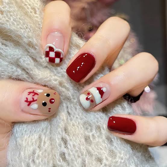Festive Character Red Nails — Cute Winter Nails