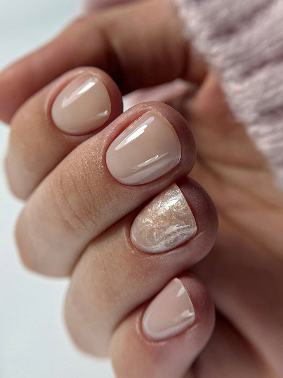 Nude Beige with Pearlescent Mother of Pearl Accent Nude Beige with Pearlescent Mother of Pearl Accent β Short Winter Oval Nails