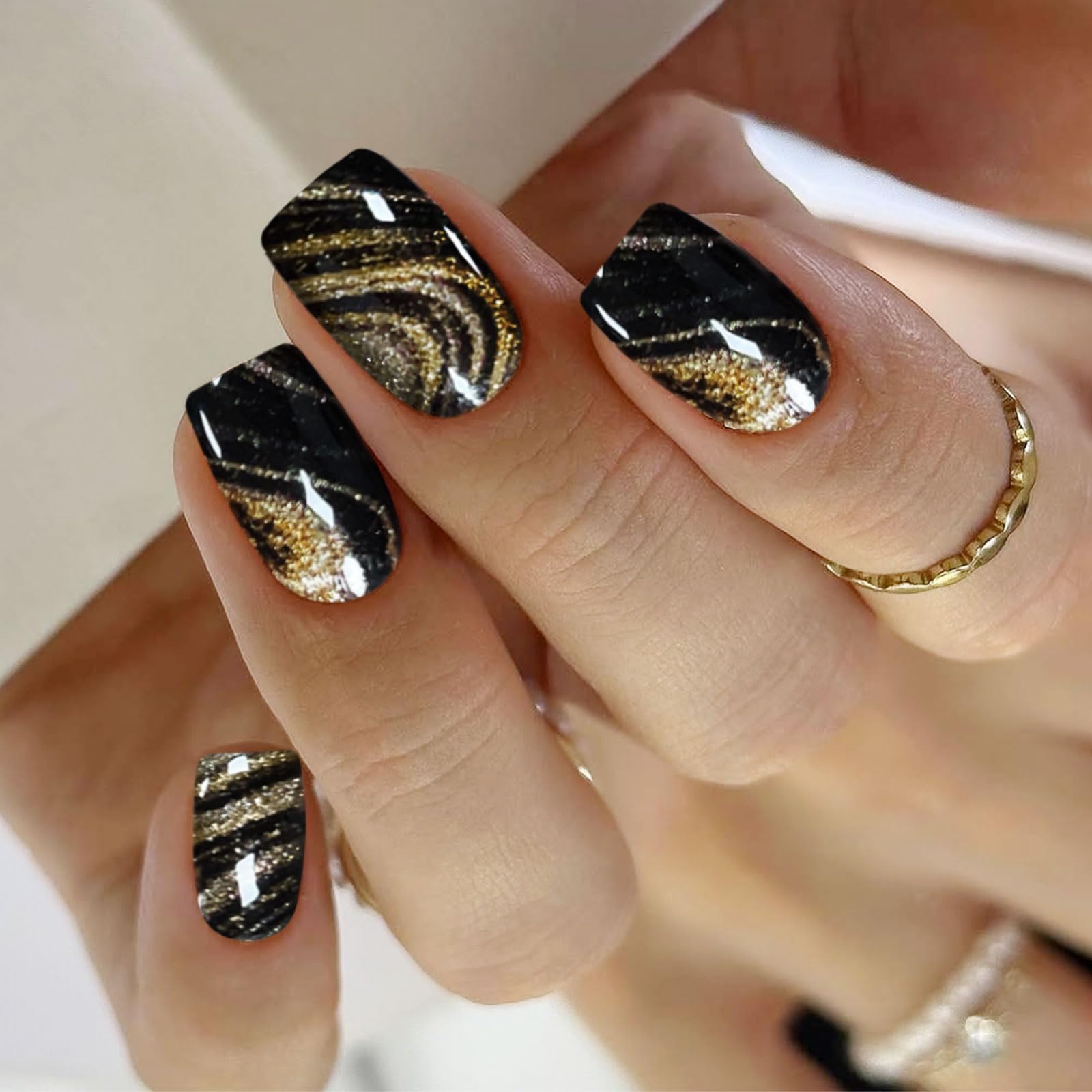 Marbled Black and Gold Glitter — Winter Black Nails