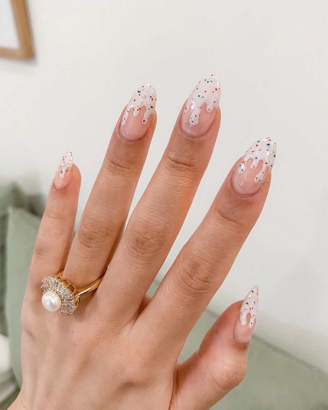 Dripping Effect Confetti Glitter Visual Idea Dripping Effect Confetti Glitter Visual Idea β Winter Nail Trends