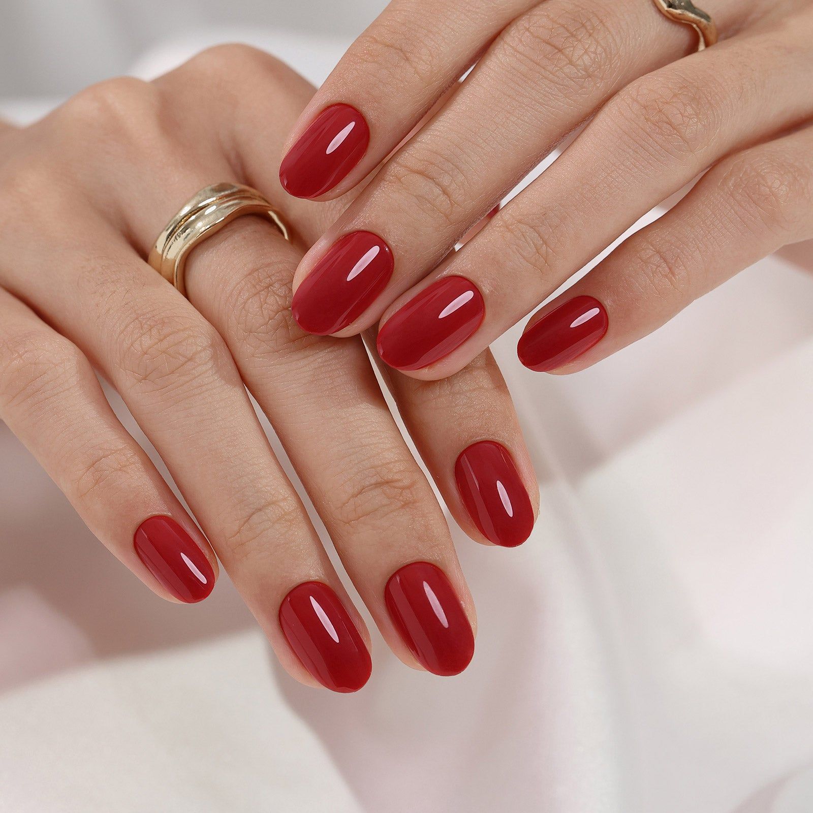 Ongles press-on courts ovales rouge cerise SHANGMENG® – Courts et faciles