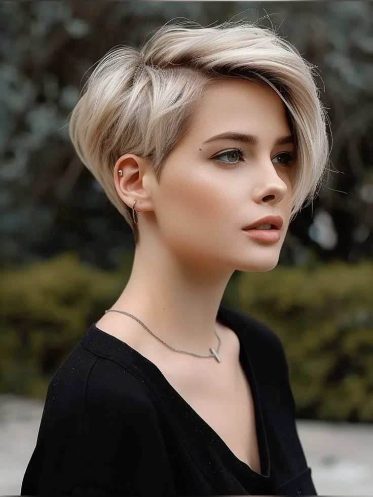 Platinum Pixie With Asymmetrical Undercut Platinum Pixie With Asymmetrical Undercut β Winter Haircuts for Women