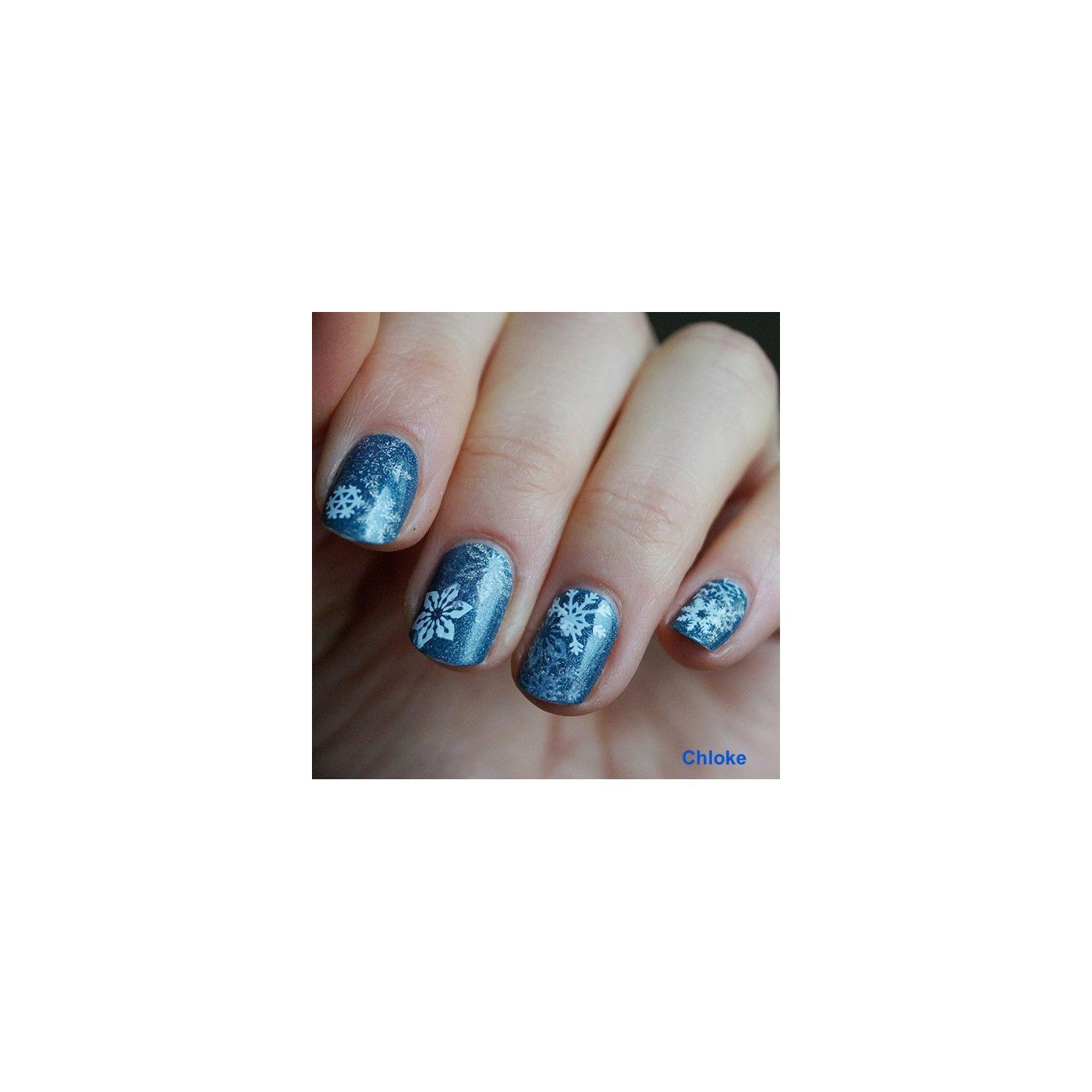 Shimmering Blue All-Over Snowflakes Shimmering Blue All-Over Snowflakes β Winter Nail Art