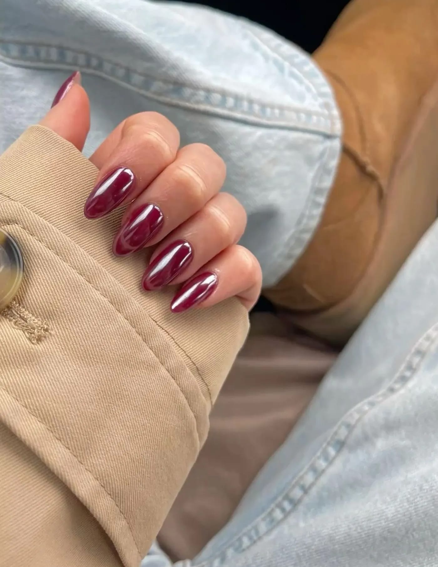 Vibrant Metallic Berry Red Gloss Oval Vibrant Metallic Berry Red Gloss Oval β Everyday Winter Nails