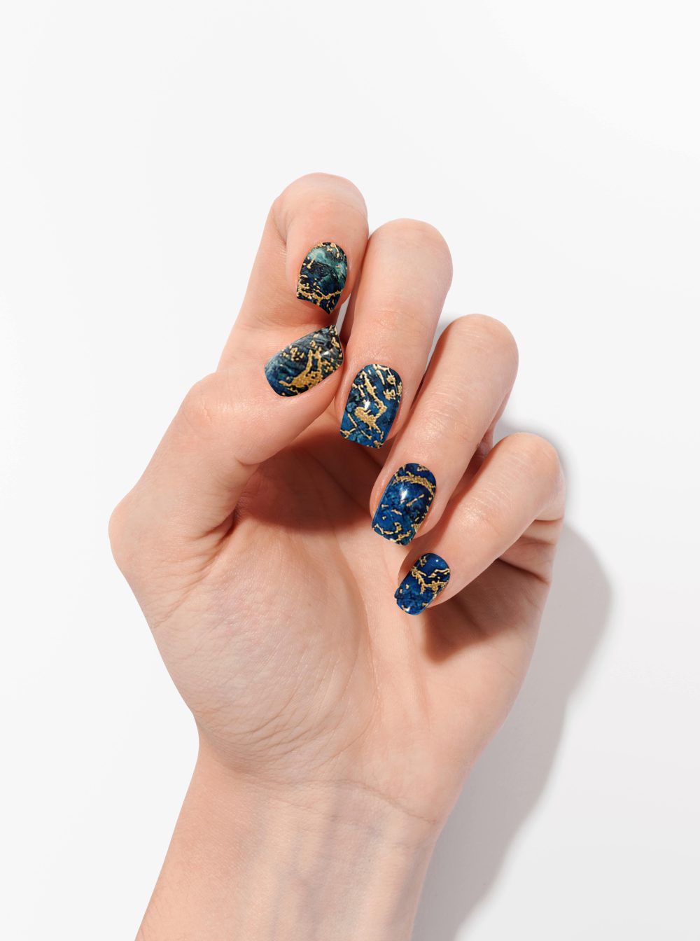 Glossy With Metallic Details Visual Idea Glossy With Metallic Details Visual Idea โ Fall to Winter Nails