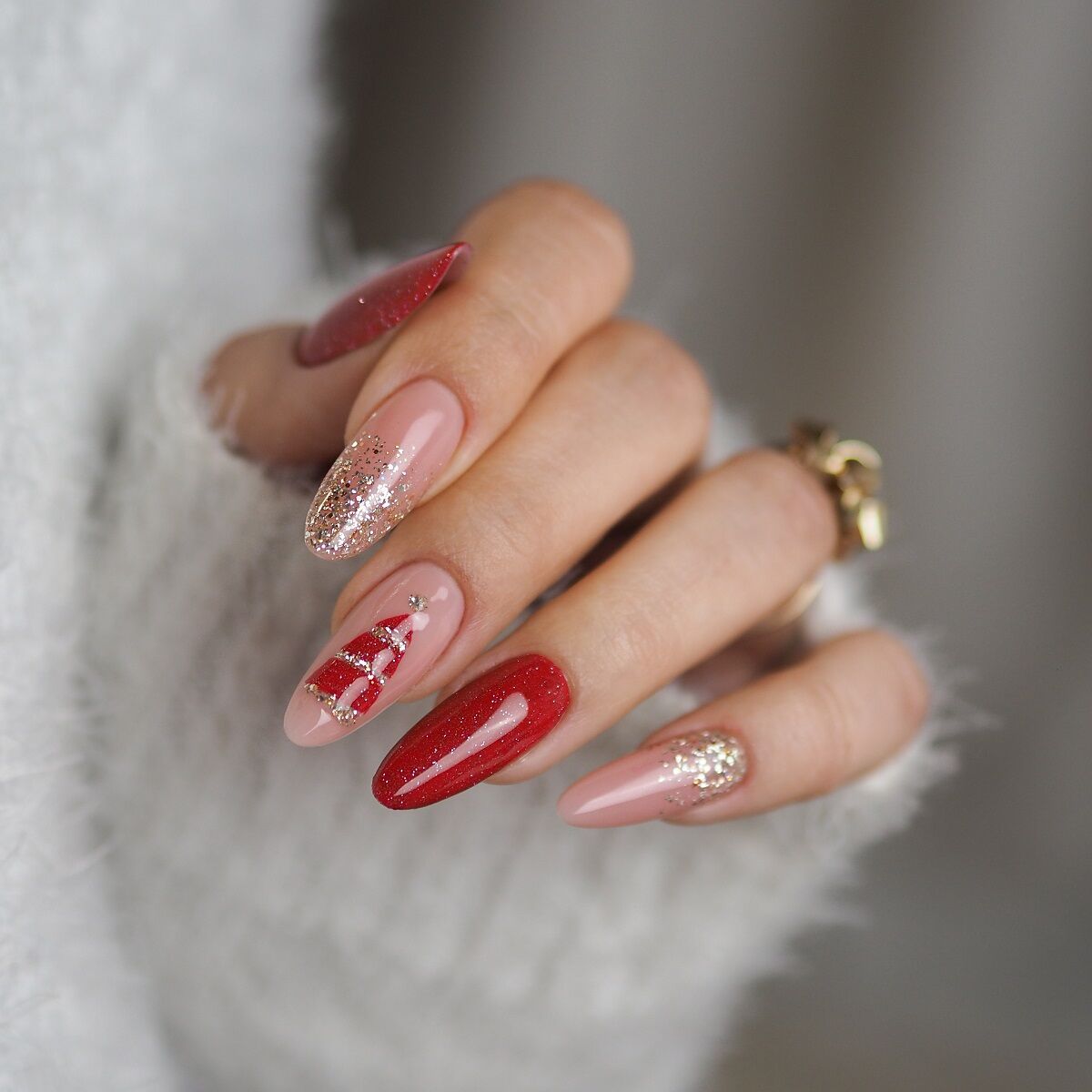 Christmas Tree Motif And Glitter Accents Visual Idea — Easy Christmas Nails 2026