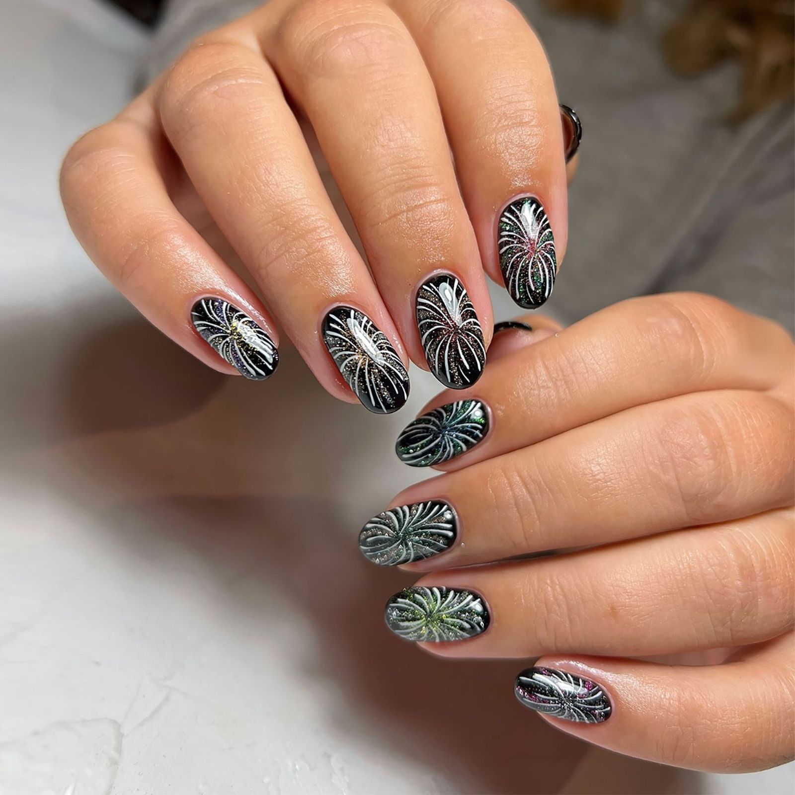 Glossy With Glitter Chrome Elements Visual Idea Glossy With Glitter Chrome Elements Visual Idea โ Classy Winter Nails