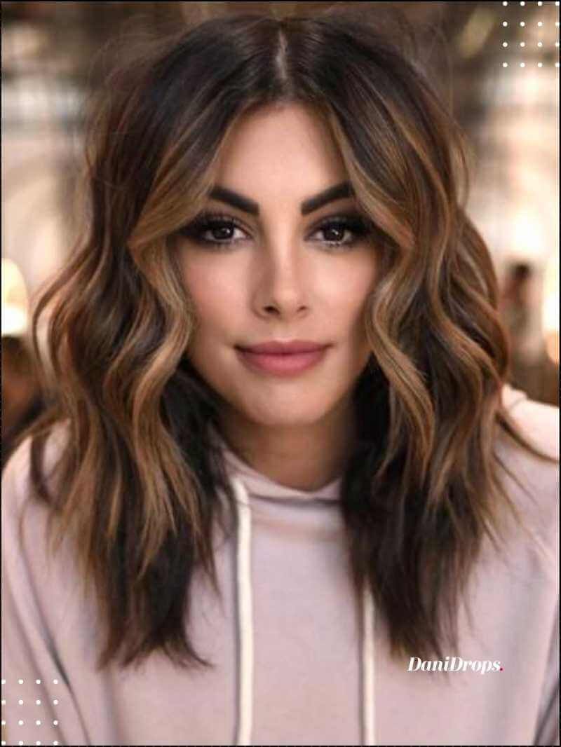 Light Chestnut Lob With Blonde Highlights β A Lob Haircut With Side-Swept Bangs Light Chestnut Lob With Blonde Highlights β A Lob Haircut With Side-Swept Bangs β Chestnut Brown Hair