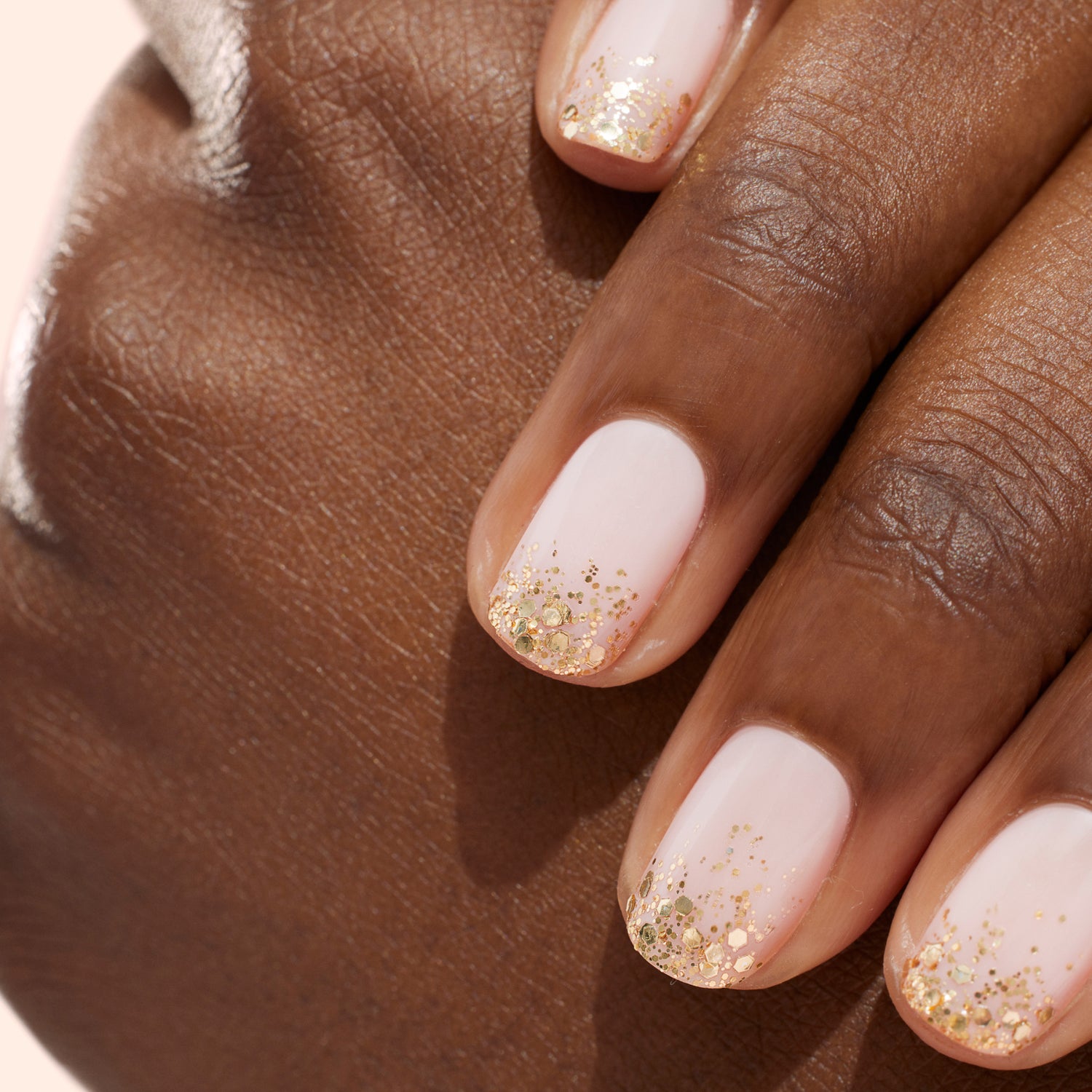 Subtle Gold Glitter Gradient Nails Subtle Gold Glitter Gradient Nails β Winter Glitter Nails