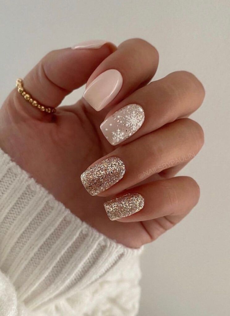Matte and Glossy Nude Winter Nails Matte and Glossy Nude Winter Nails β Winter Squoval Nails