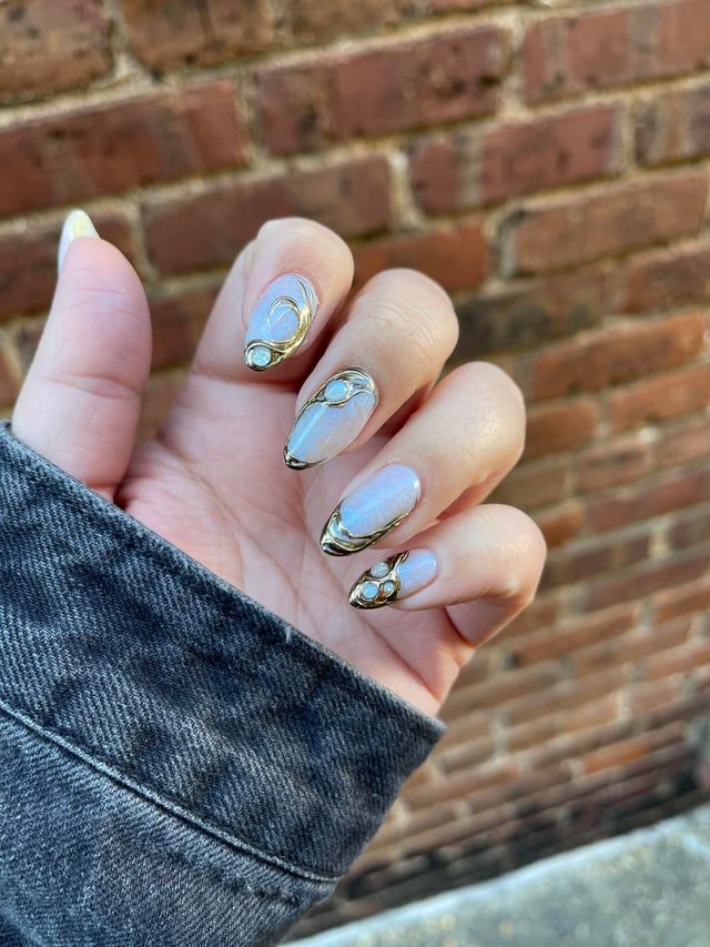 Iridescent Milky White with Gold Metal Iridescent Milky White with Gold Metal β Winter Birthday Nails