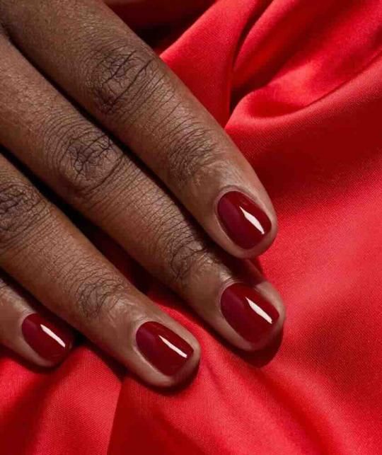 Short Oval Glossy Burgundy Luxury Nails Short Oval Glossy Burgundy Luxury Nails β Burgundy Nails