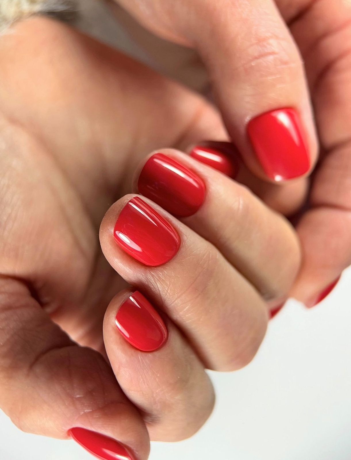 None Short Square Bright Cherry Red None Short Square Bright Cherry Red β Cherry Red Nails
