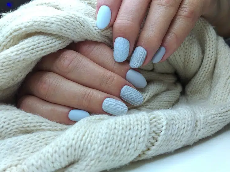 Embossed Cable Knit Sweater Nails Embossed Cable Knit Sweater Nails โ Winter Wonderland Nails