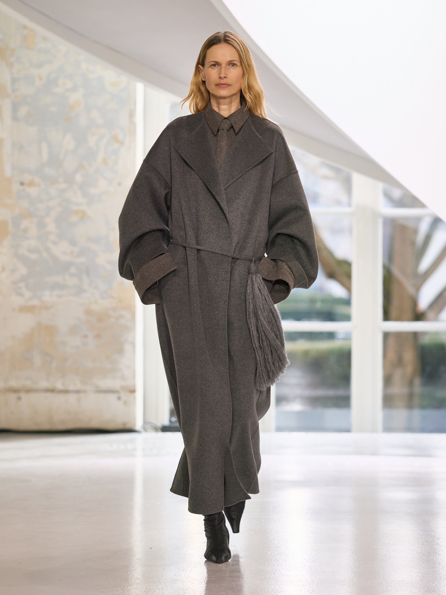 Oversized Grey Wrap Coat with Fringe Detail Oversized Grey Wrap Coat with Fringe Detail β Paris Winter Outfits
