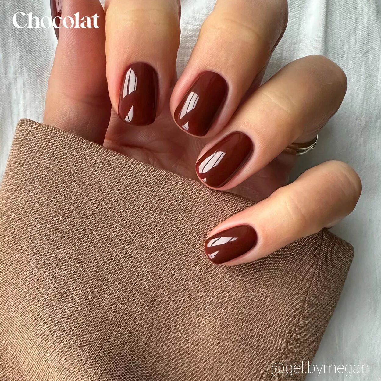 Glossy Chocolate Brown Medium Ovals Glossy Chocolate Brown Medium Ovals β Simple Winter Nails