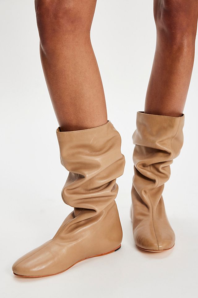 Minimalist Aesthetic: Light Beige Leather Slouchy Boots Minimalist Aesthetic: Light Beige Leather Slouchy Boots β Slouchy Boots Outfits