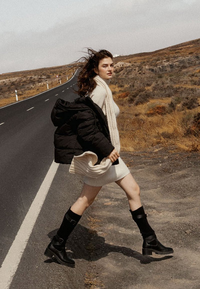 Cozy Layers: Mid-Calf Boots with a Sweater Dress Cozy Layers: Mid-Calf Boots with a Sweater Dress β Black Boots Outfits