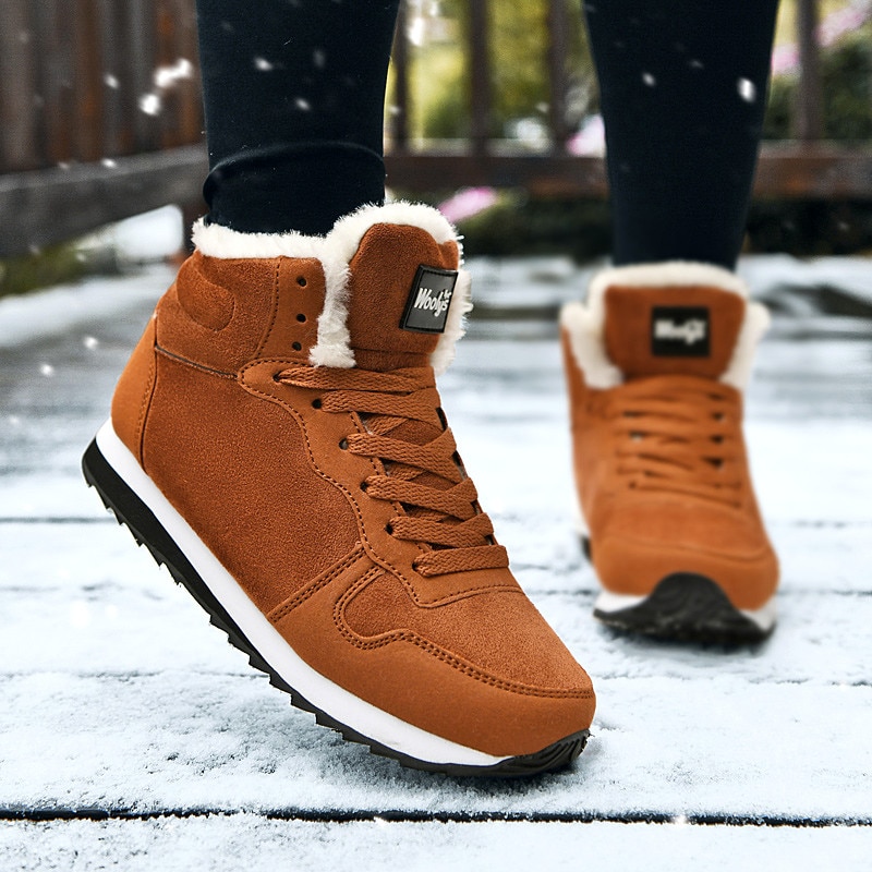 Shearling-Lined Suede Sneakers for Stylish Apres Ski Footwear — Apres Ski Outfits