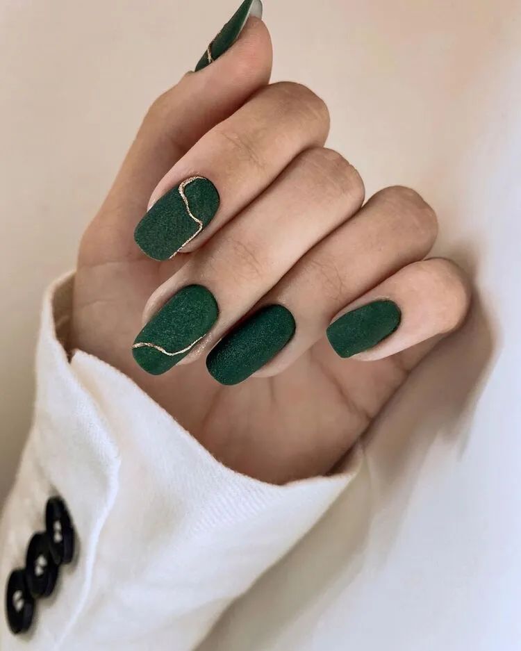 Matte Visual Idea Matte Visual Idea β Dark Green Winter Nails