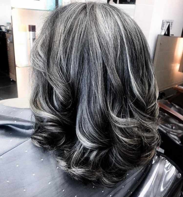 Collarbone Visual Idea — Winter Hair Colors for Gray Hair