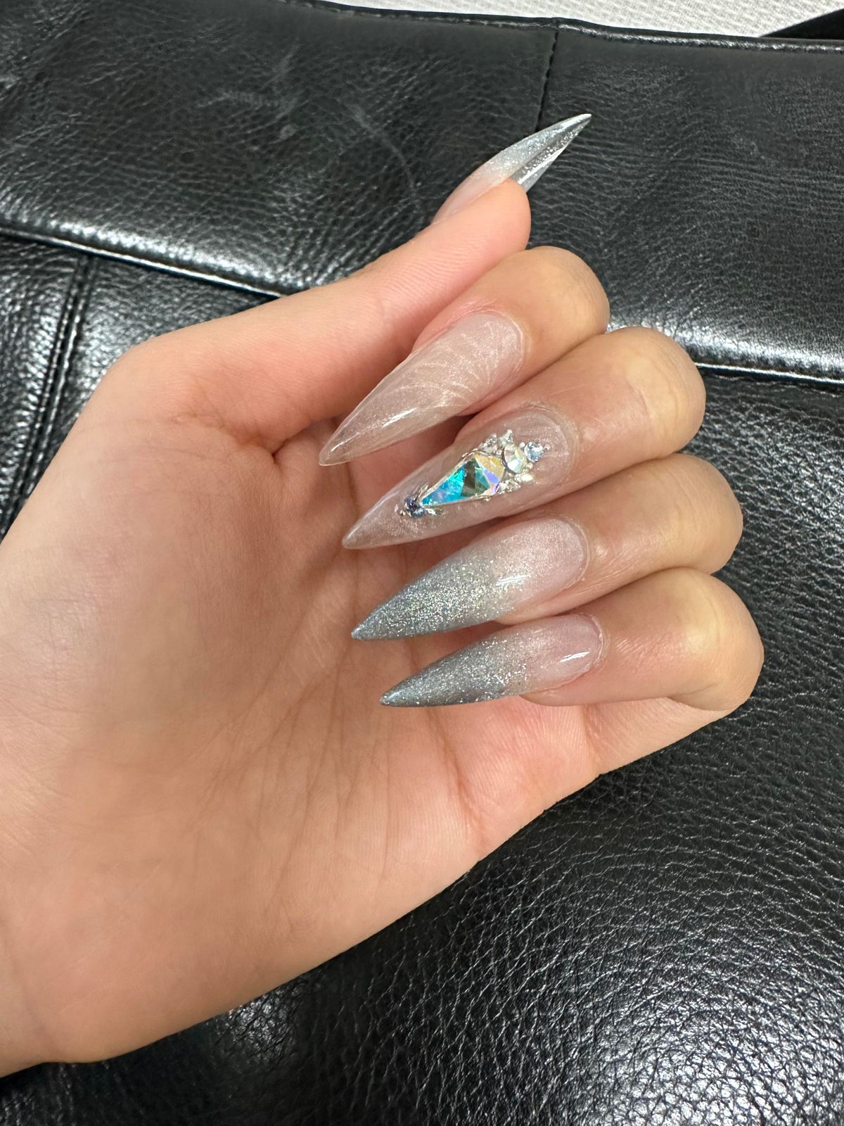 Winter Visual Idea Winter Visual Idea โ Winter Wonderland Nails