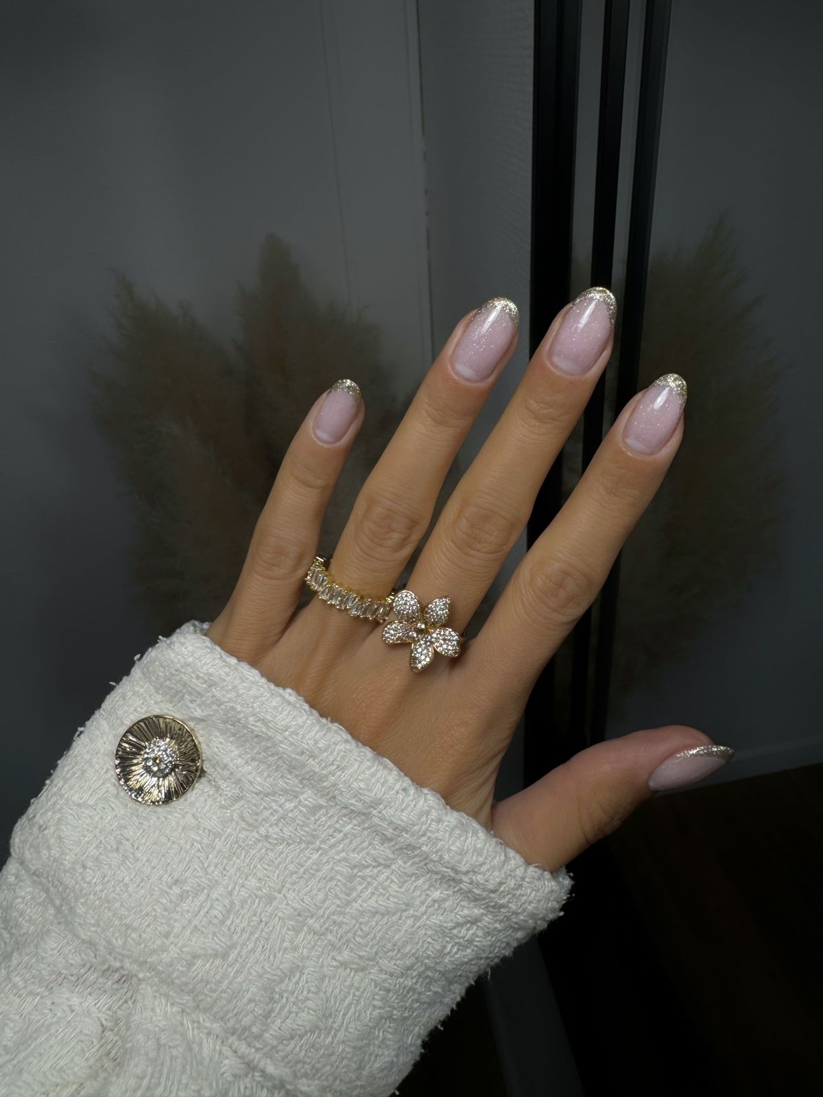 Elegant Gold Glitter French Almond Nails Elegant Gold Glitter French Almond Nails β Winter Party Nails