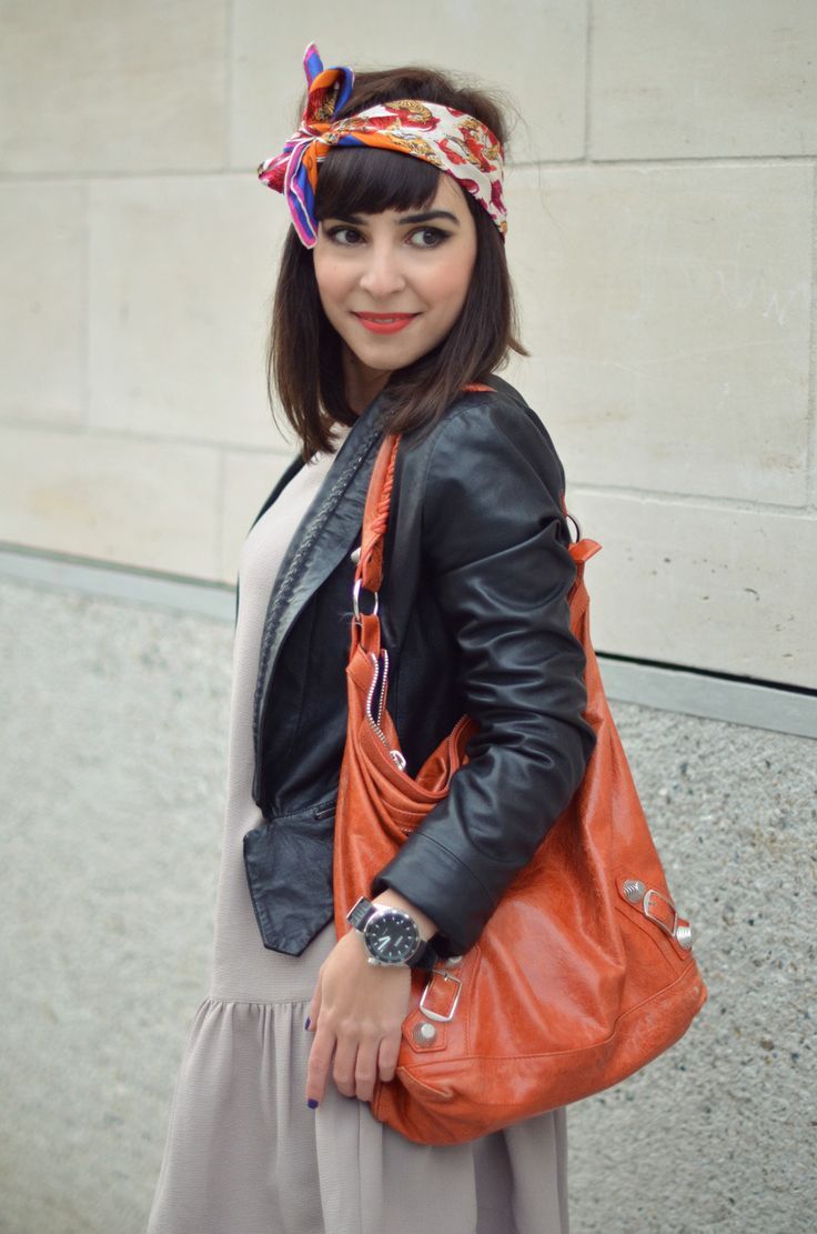 Colorful Scarf as a Headband with Leather Jacket Colorful Scarf as a Headband with Leather Jacket β Scarf Outfits