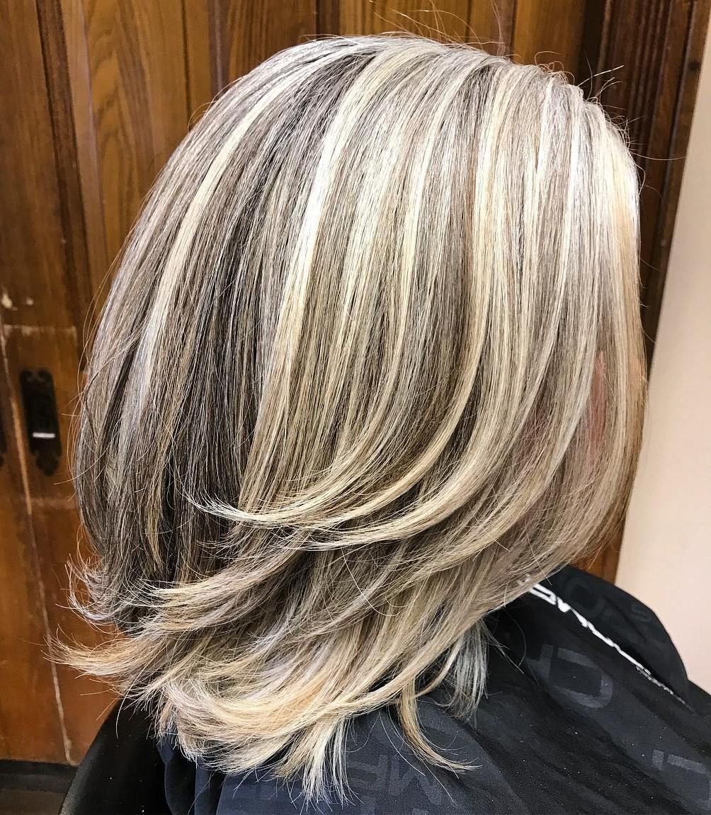 Collarbone Layered Bob With Blonde Highlights — Winter Hairstyles for Gray Hair
