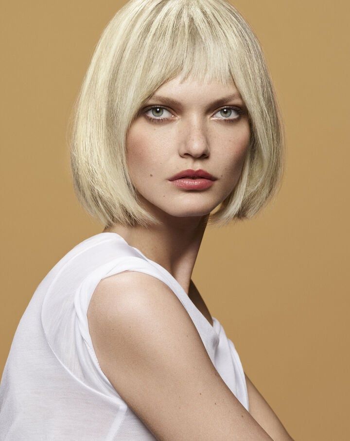 Platinum Bob With Sharp Blunt Bangs Platinum Bob With Sharp Blunt Bangs β Winter Hairstyles with Bangs