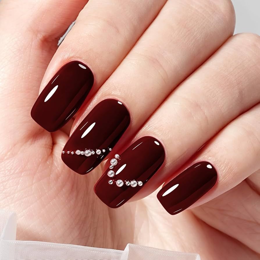 Medium Oval Red With Rhinestone Accents Medium Oval Red With Rhinestone Accents β Cherry Red Nails