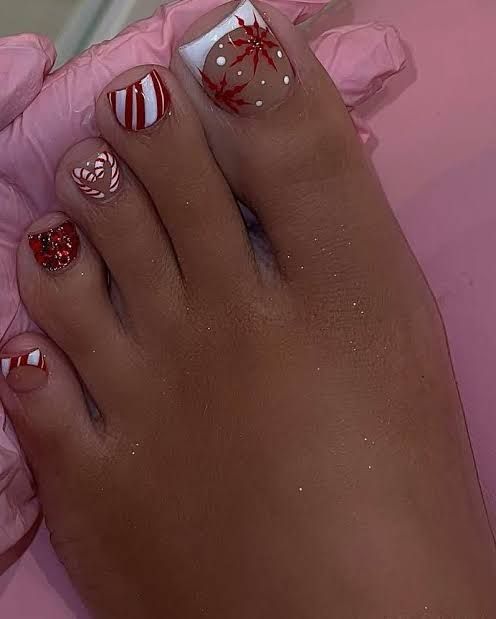 Nude Base Christmas Motifs Toenails Nude Base Christmas Motifs Toenails β Christmas Toe Nails 2026