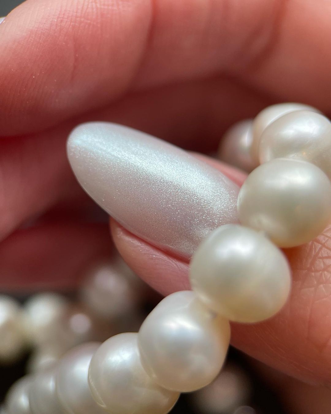 Iridescent Nude Oval Nails — Winter Pearl Nails