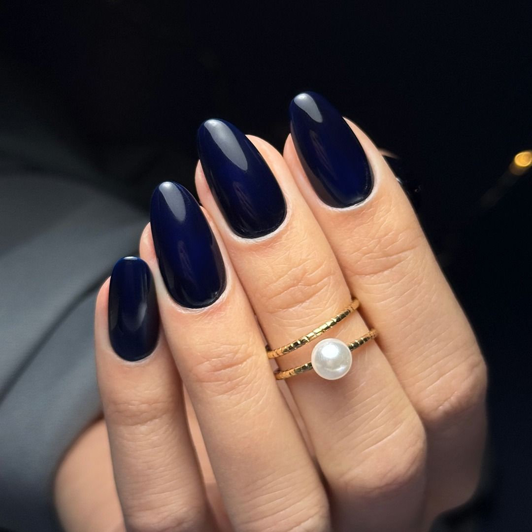 Glossy Navy Blue Almond Nails — Natural Winter Nails