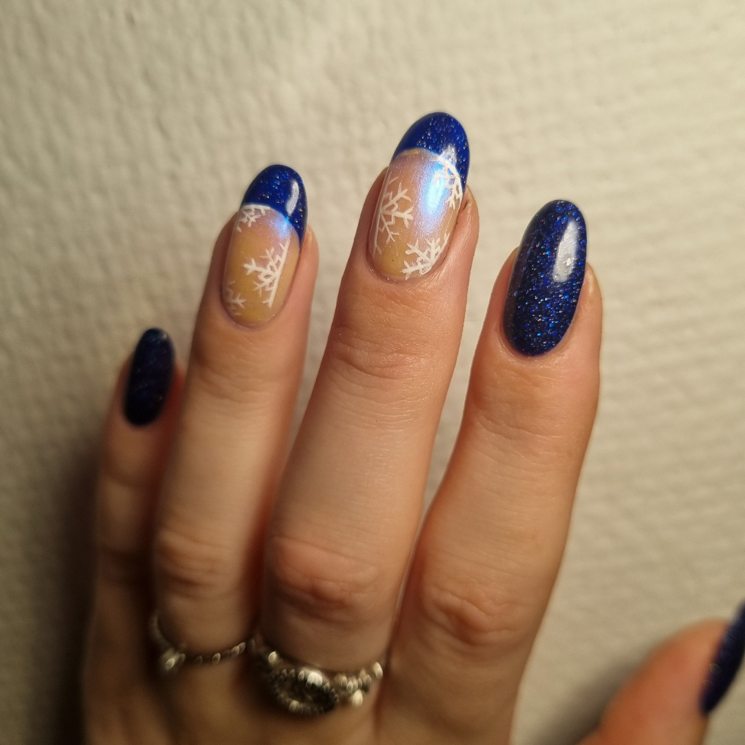 Sparkly Navy Blue Snowflake French Tip Nails Sparkly Navy Blue Snowflake French Tip Nails β Winter Nails