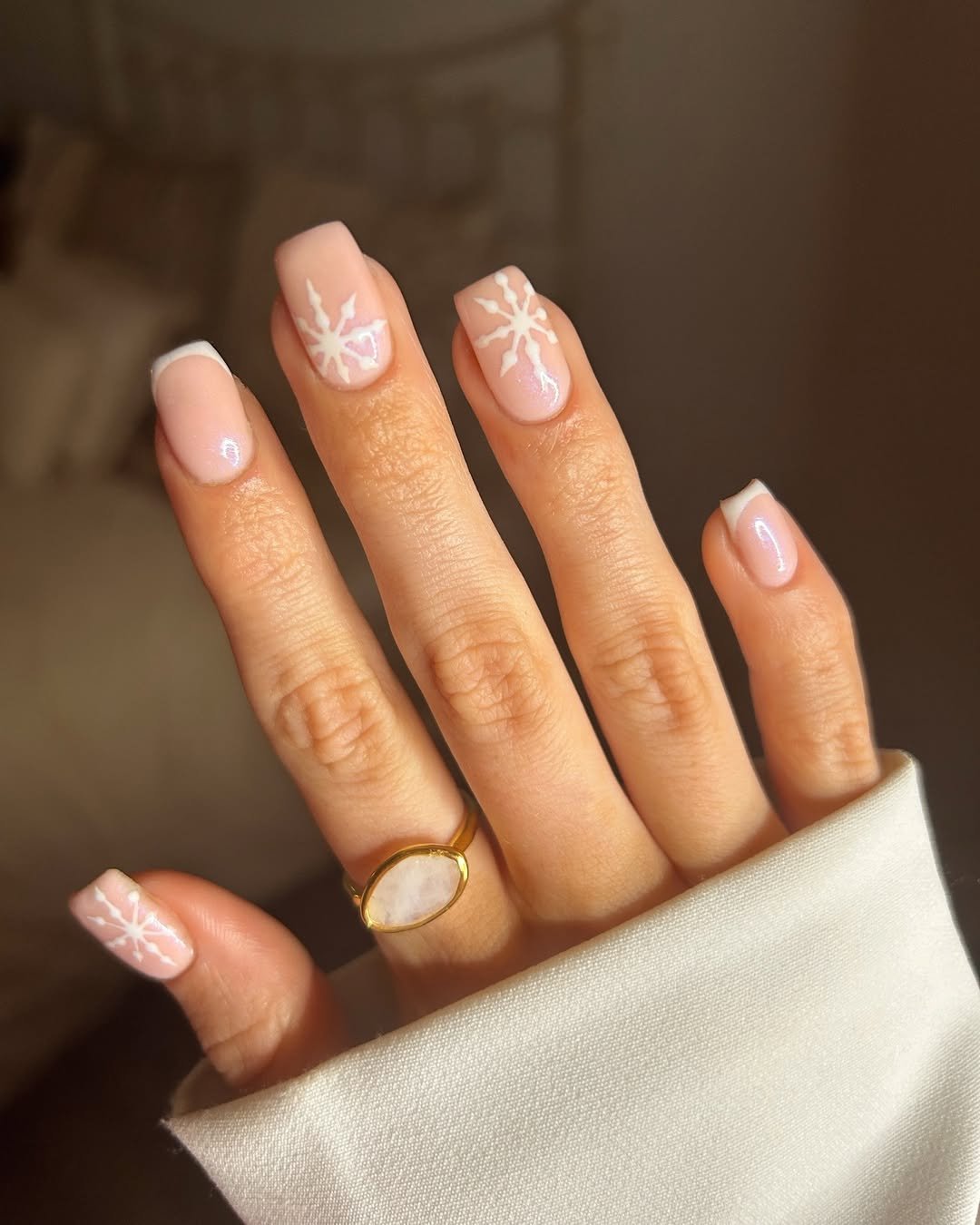 Pale Pink Winter Nails with Snowflakes Pale Pink Winter Nails with Snowflakes β Winter Square Nails
