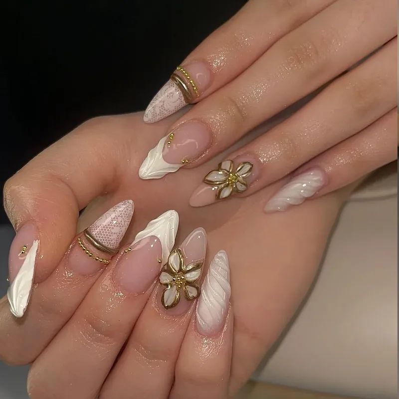 3D Floral Lace Almonds with Gold 3D Floral Lace Almonds with Gold β Winter Birthday Nails