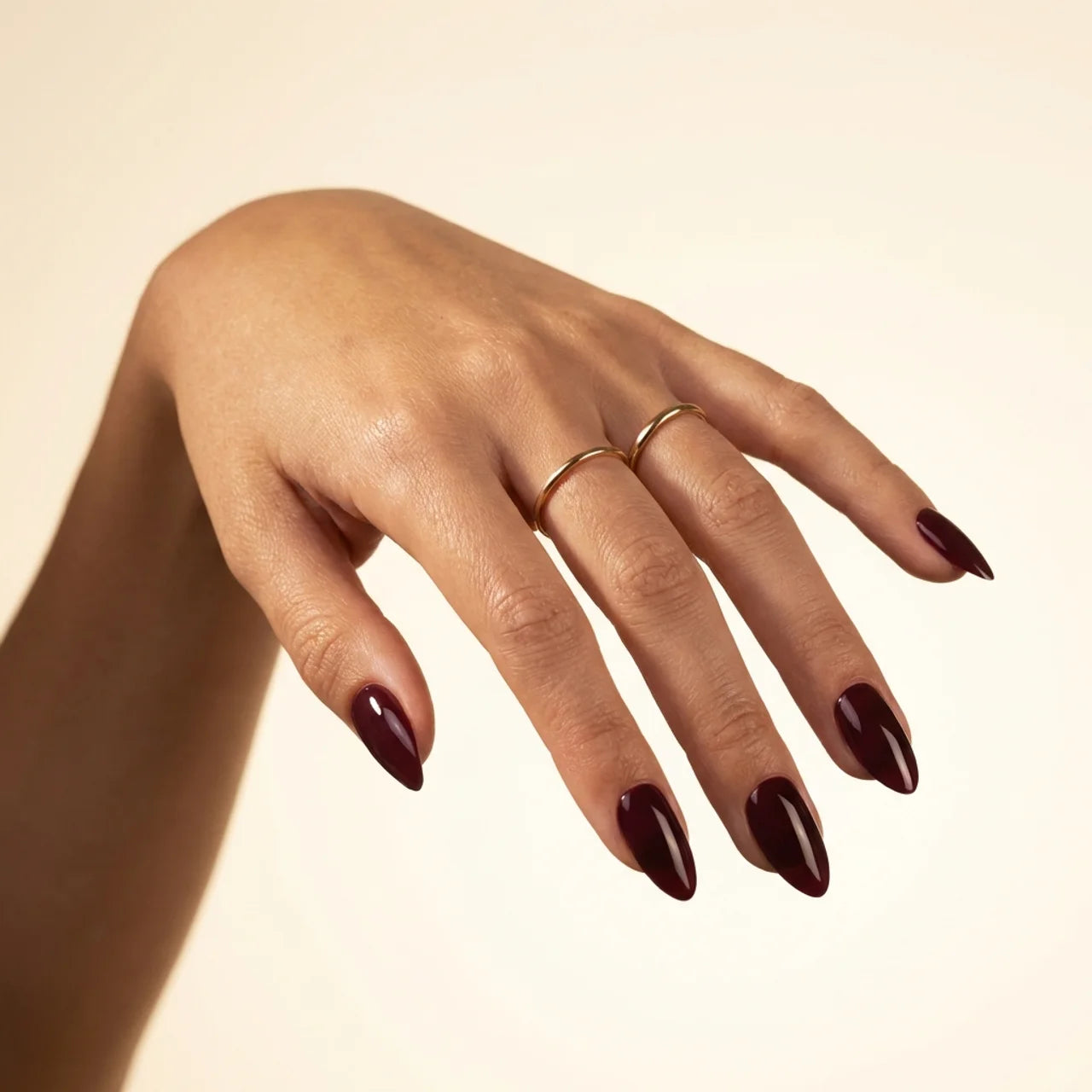 High Gloss Visual Idea High Gloss Visual Idea โ Short Winter Almond Nails