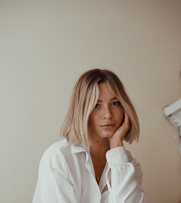 Ash Blonde Visual Idea — Winter Hairstyles for Round Faces
