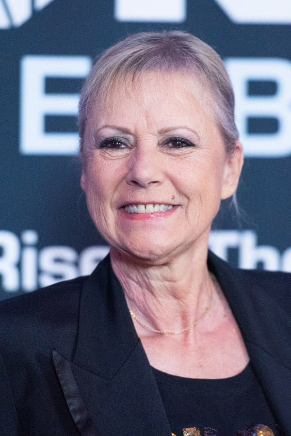 Visual Idea β A Woman With A Short Visual Idea β A Woman With A Short β Winter Haircuts for Women Over 70