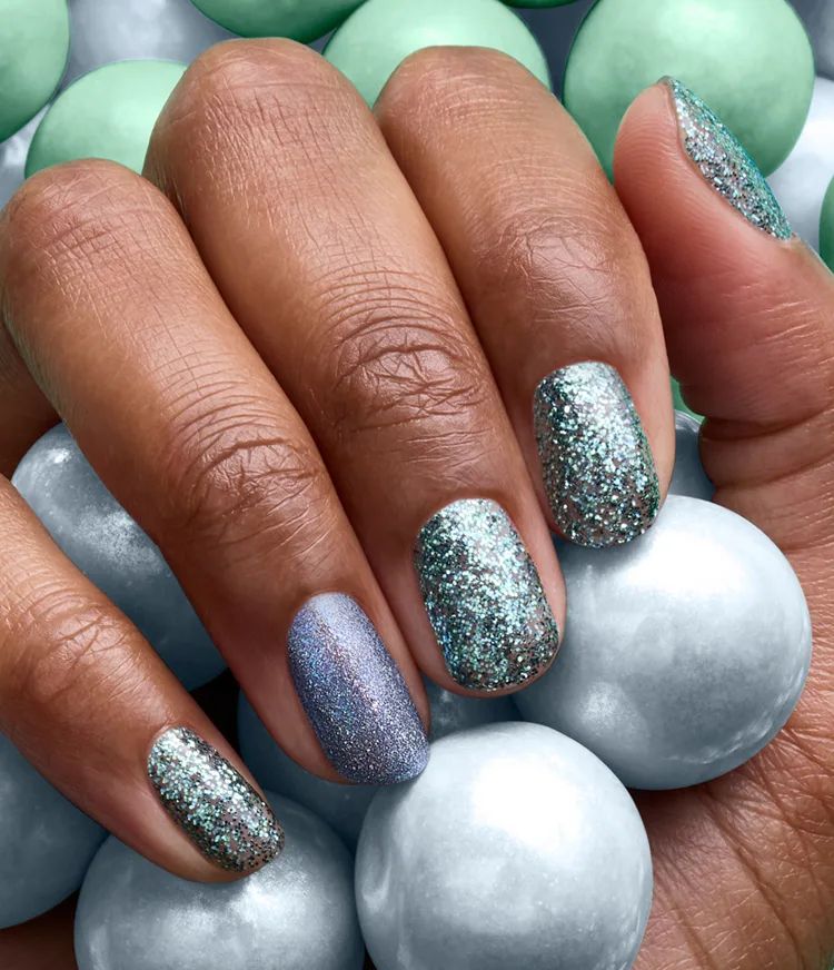 Dense Glitter Visual Idea Dense Glitter Visual Idea β Sparkly Winter Nails