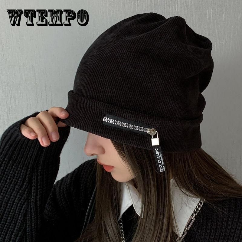 Fine Hair Pulled Back Under a Beanie Fine Hair Pulled Back Under a Beanie β Winter Hat Hairstyles